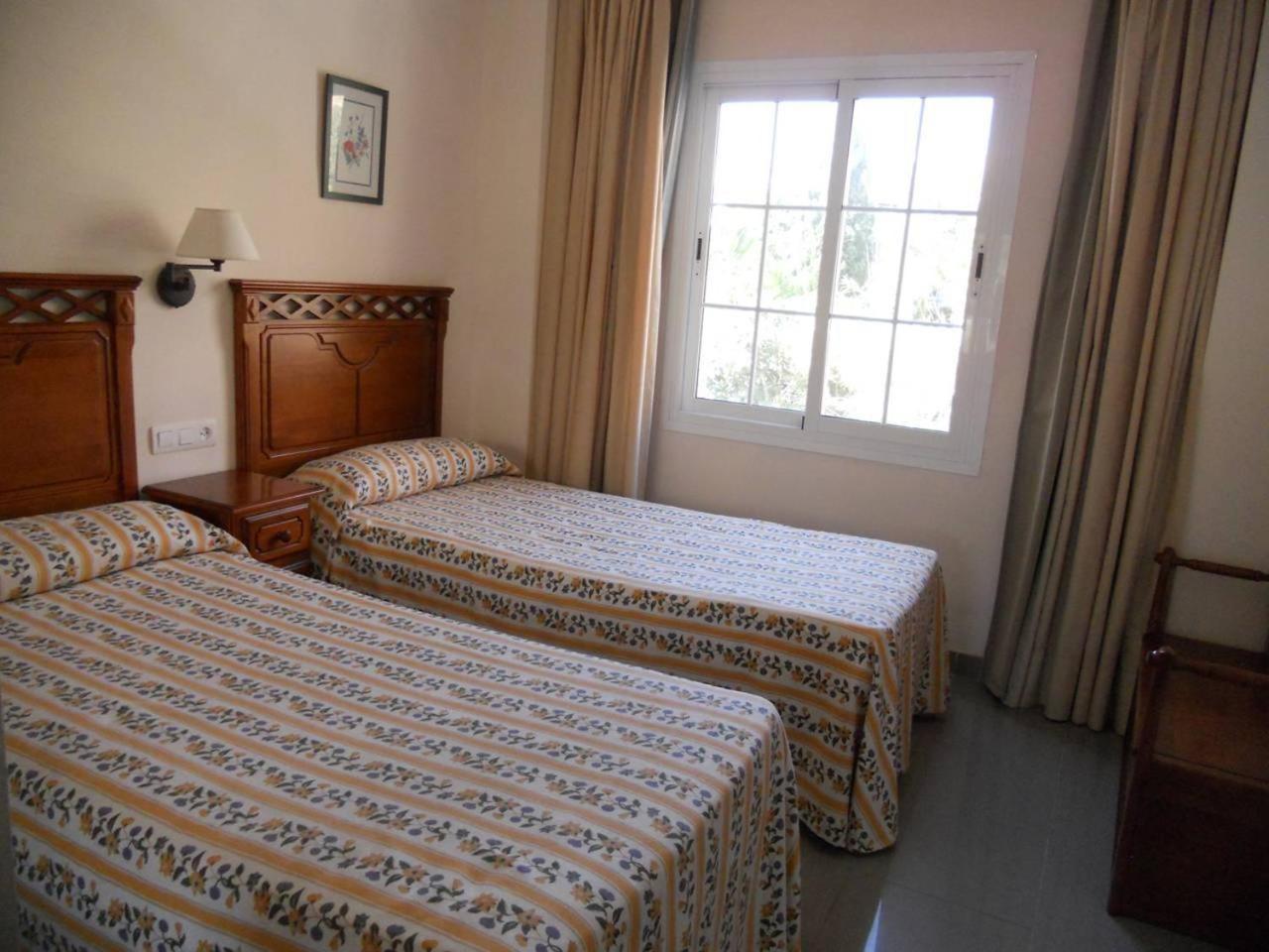 Apartamentos Nerja Bahia Exterior photo